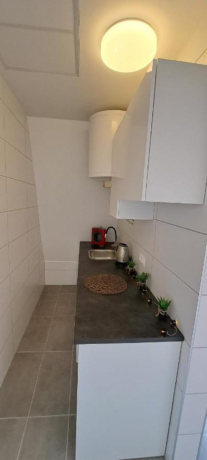 Babi Apartmanhaz Gyenesdiás Exterior foto